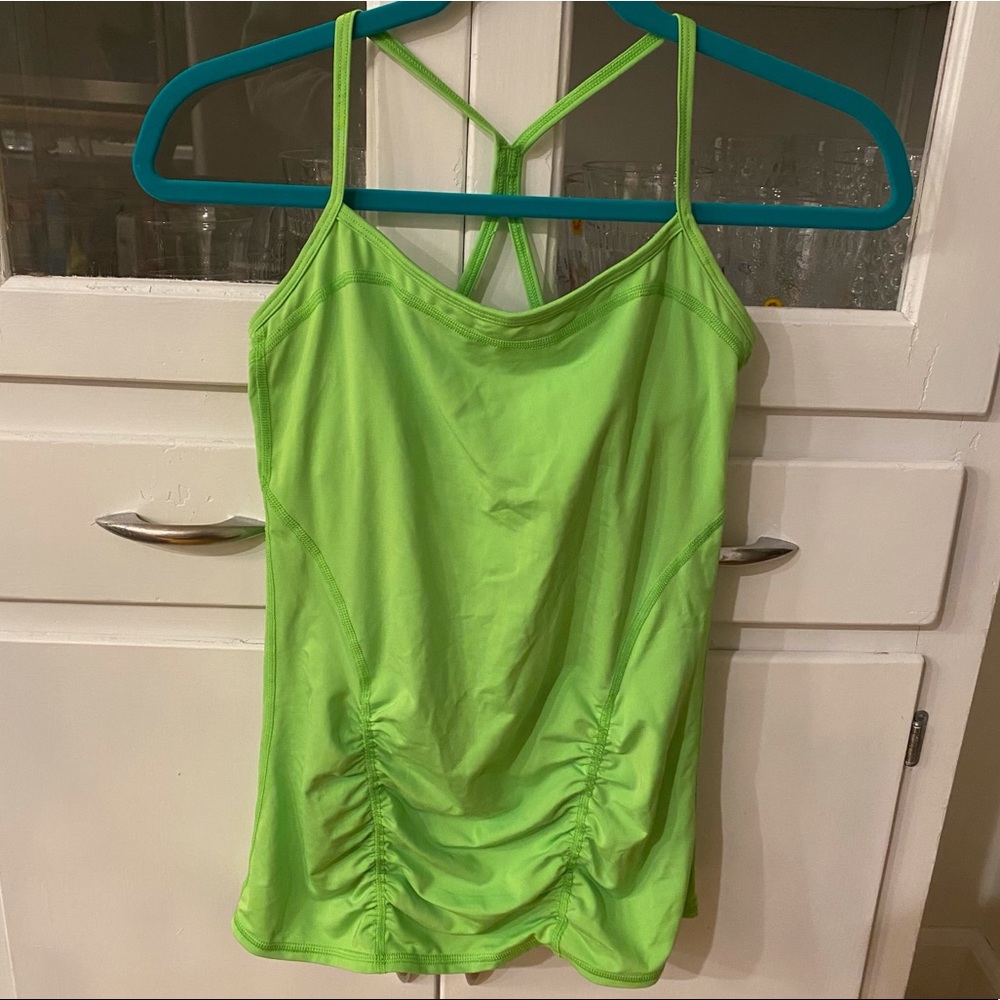 Zella tank